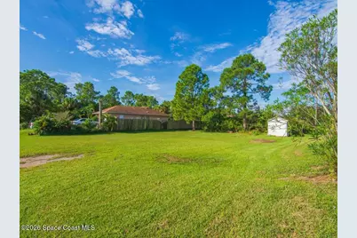 8155 100th Court, Vero Beach, FL 32967 - Photo 9
