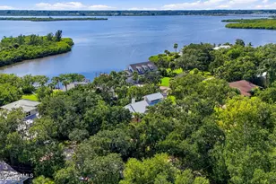 385 Live Oak Dr, Vero Beach, FL 32963 - Photo 59