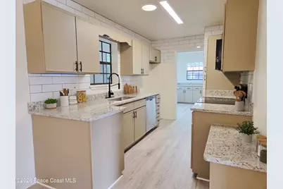 500 Aviation Avenue NE, Palm Bay, FL 32907 - Photo 5
