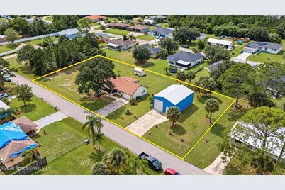 528 Tropicaire Avenue SW, Palm Bay, FL 32908 - Photo 1