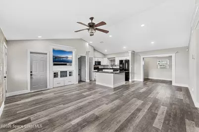 697 Hamm Street NW, Palm Bay, FL 32907 - Photo 3