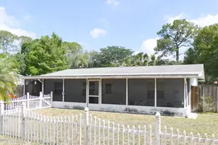 720 Meadow St, Sanford, FL 32773 - Photo 1
