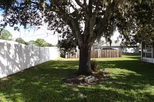 1286 Vancouver Ave SE, Palm Bay, FL 32909 - Photo 15