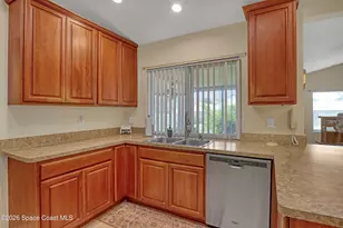 1733 Dalroy St NW, Palm Bay, FL 32907 - Photo 27