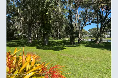 1047 Sunflower Lane NE, Palm Bay, FL 32907 - Photo 19