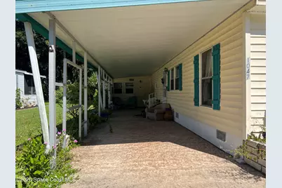 1047 Sunflower Lane NE, Palm Bay, FL 32907 - Photo 5