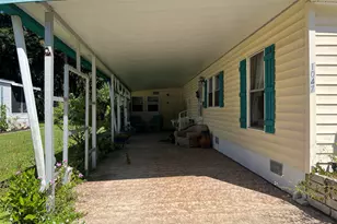 1047 Sunflower Ln NE, Palm Bay, FL 32907 - Photo 5
