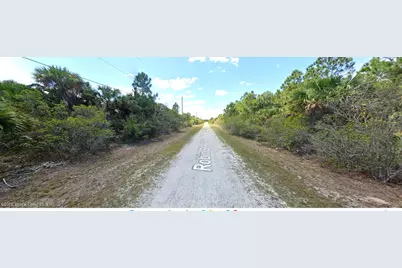 830 SW Robin Street SW, Palm Bay, FL 32908 - Photo 5