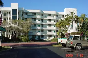 300 Columbia Dr, Cape Canaveral, FL 32920 - Photo 25