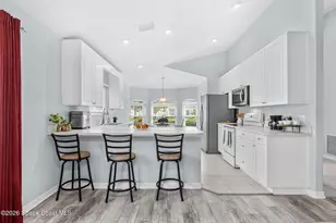 1281 Indian Oaks Dr, Melbourne, FL 32901 - Photo 9