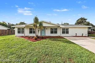2419 Lakeview Dr, Melbourne, FL 32935 - Photo 5