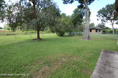 940 Kenmore Street NW, Palm Bay, FL 32907 - Photo 27