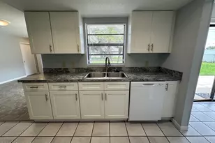 682 Americana Blvd NE, Palm Bay, FL 32907 - Photo 9