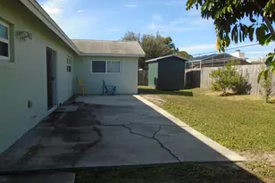 2565 Raintree Lake Cir, Merritt Island, FL 32953 - Photo 19