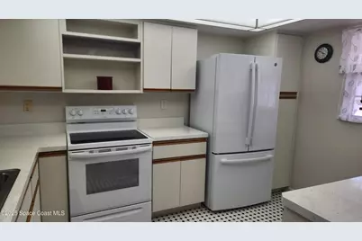 725 Port Malabar Boulevard NE #301, Palm Bay, FL 32905 - Photo 5