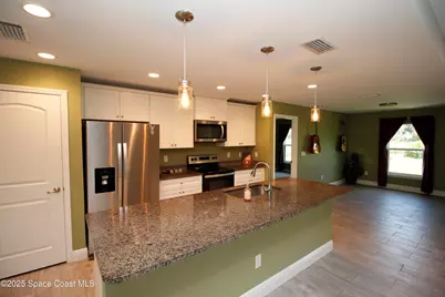 950 Douglas Street SE, Palm Bay, FL 32909 - Photo 5