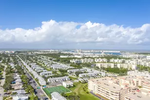706 Beach Park Ln, Cape Canaveral, FL 32920 - Photo 19