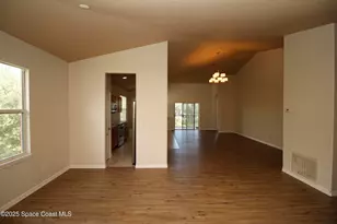 1010 Venetian Dr, Melbourne, FL 32904 - Photo 5