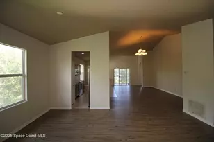 1010 Venetian Dr, Melbourne, FL 32904 - Photo 13