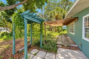 6890 Ward Pkwy, Melbourne Village, FL 32904 - Photo 29