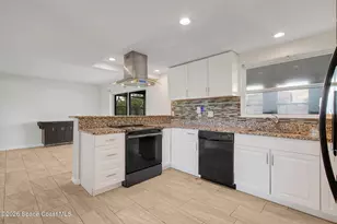 942 Chace Ln NE, Palm Bay, FL 32905 - Photo 5