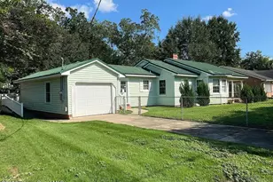 635 5th St, Chipley, FL 32428 - Photo 3