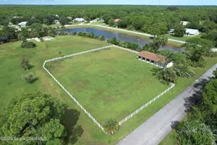 4572 Hunters Run Cir, Grant-Valkaria, FL 32949 - Photo 31