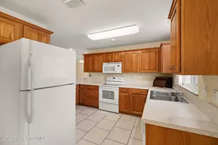 110 Jefferson Ave, Cape Canaveral, FL 32920 - Photo 9