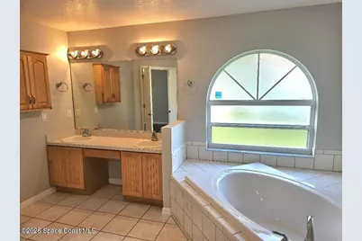911 Wood Creek Drive, Melbourne, FL 32901 - Photo 11