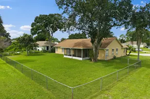 370 Carol Dr NE, Palm Bay, FL 32907 - Photo 27