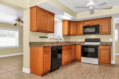558 Oxford Avenue, Melbourne, FL 32935 - Photo 19