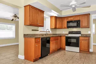 558 Oxford Ave, Melbourne, FL 32935 - Photo 19