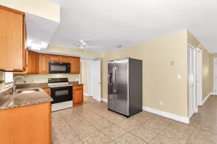 558 Oxford Ave, Melbourne, FL 32935 - Photo 17