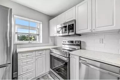 435 Ocean Park Lane #V154, Cape Canaveral, FL 32920 - Photo 9
