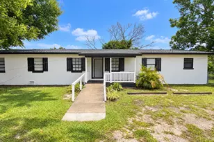 1057 S Deleon Ave, Titusville, FL 32780 - Photo 1