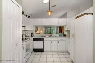 3011 St James Ln, Melbourne, FL 32935 - Photo 9