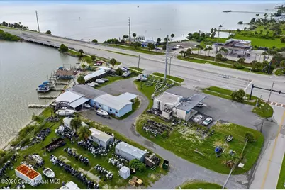 1872 E Merritt Island Causeway, Merritt Island, FL 32952 - Photo 17