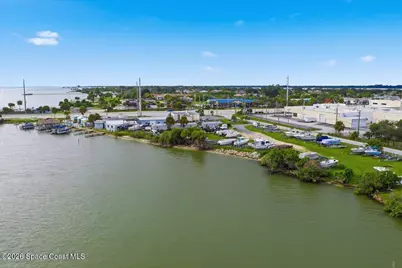 1872 E Merritt Island Causeway, Merritt Island, FL 32952 - Photo 11
