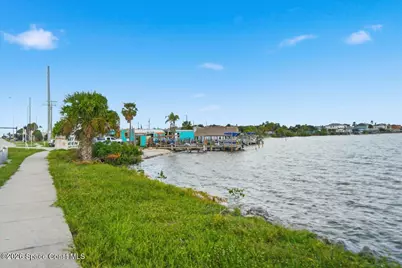 1872 E Merritt Island Causeway, Merritt Island, FL 32952 - Photo 27