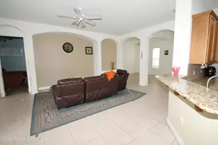 1131 Larkspur St SE, Palm Bay, FL 32909 - Photo 7