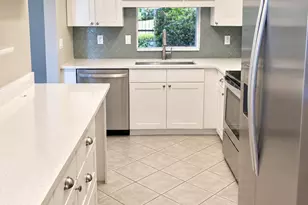 255 Paradise Blvd, Indialantic, FL 32903 - Photo 3