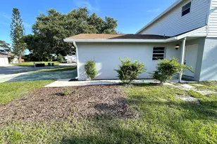 1448 Croftwood Dr, Melbourne, FL 32935 - Photo 3