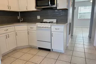 380 N Brevard Ave, Cocoa Beach, FL 32931 - Photo 5