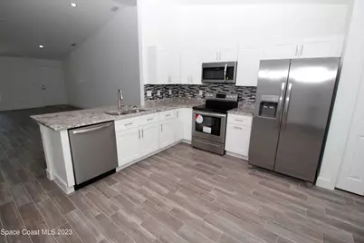 906 Armstrong Road SE, Palm Bay, FL 32909 - Photo 5
