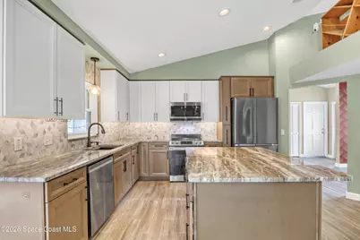 3472 Florida Palm Avenue, Melbourne, FL 32901 - Photo 9