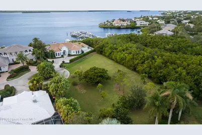112 Sandpointe Drive, Vero Beach, FL 32963 - Photo 11