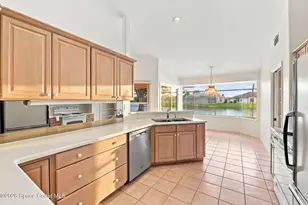 995 Wildwood Dr, Melbourne, FL 32940 - Photo 13