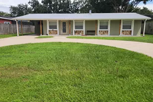 2250 Floridiane Dr, Melbourne, FL 32935 - Photo 1