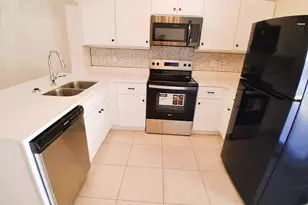 895 Luminary Cir, Melbourne, FL 32901 - Photo 7