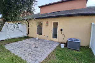 895 Luminary Cir, Melbourne, FL 32901 - Photo 29